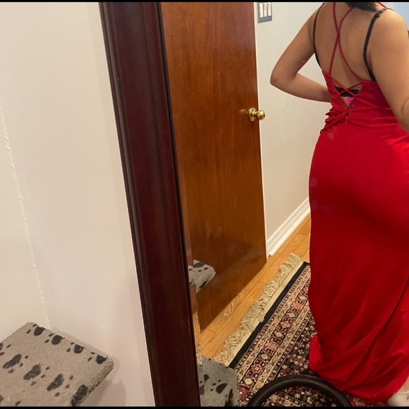 Prom dress - Picture 2 of 2